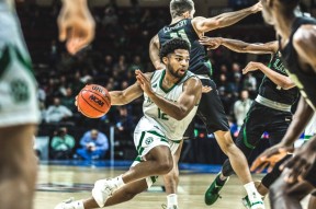 金年会共享联赛-包含神秘球队接近签下新秀，传言交易即将完成的词条