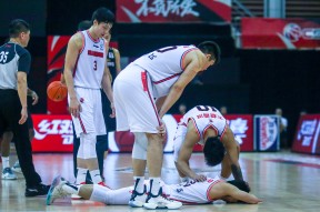 金年会官方网站-关于强强对决的篮球赛场上掀起了观众们的狂热的信息