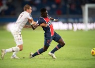 包含巴黎圣日耳曼领跑法甲：迎战蒙彼利埃的词条