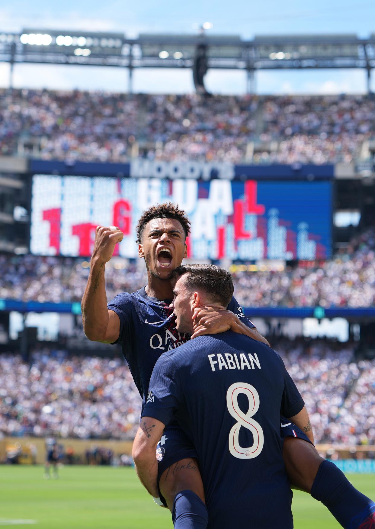 包含巴黎圣日耳曼领跑法甲:迎战蒙彼利埃的词条 包含巴黎圣日耳曼领跑法甲:迎战蒙彼利埃的词条