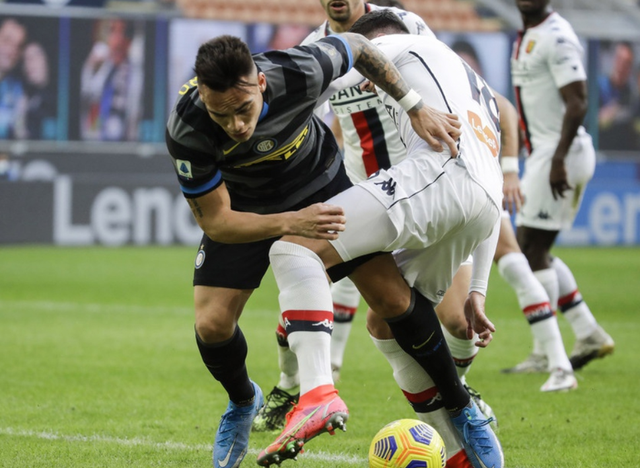 包含佛罗伦萨主场负于国米，连败困局难脱的词条